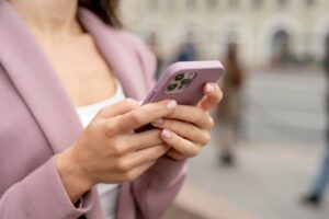 Redes Sociais e Saúde Mental: Como Evitar o Ciclo Destrutivo
