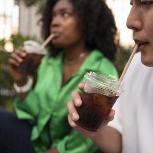 Os refrigerantes alteram o microbioma e podem aumentar o risco de depressão